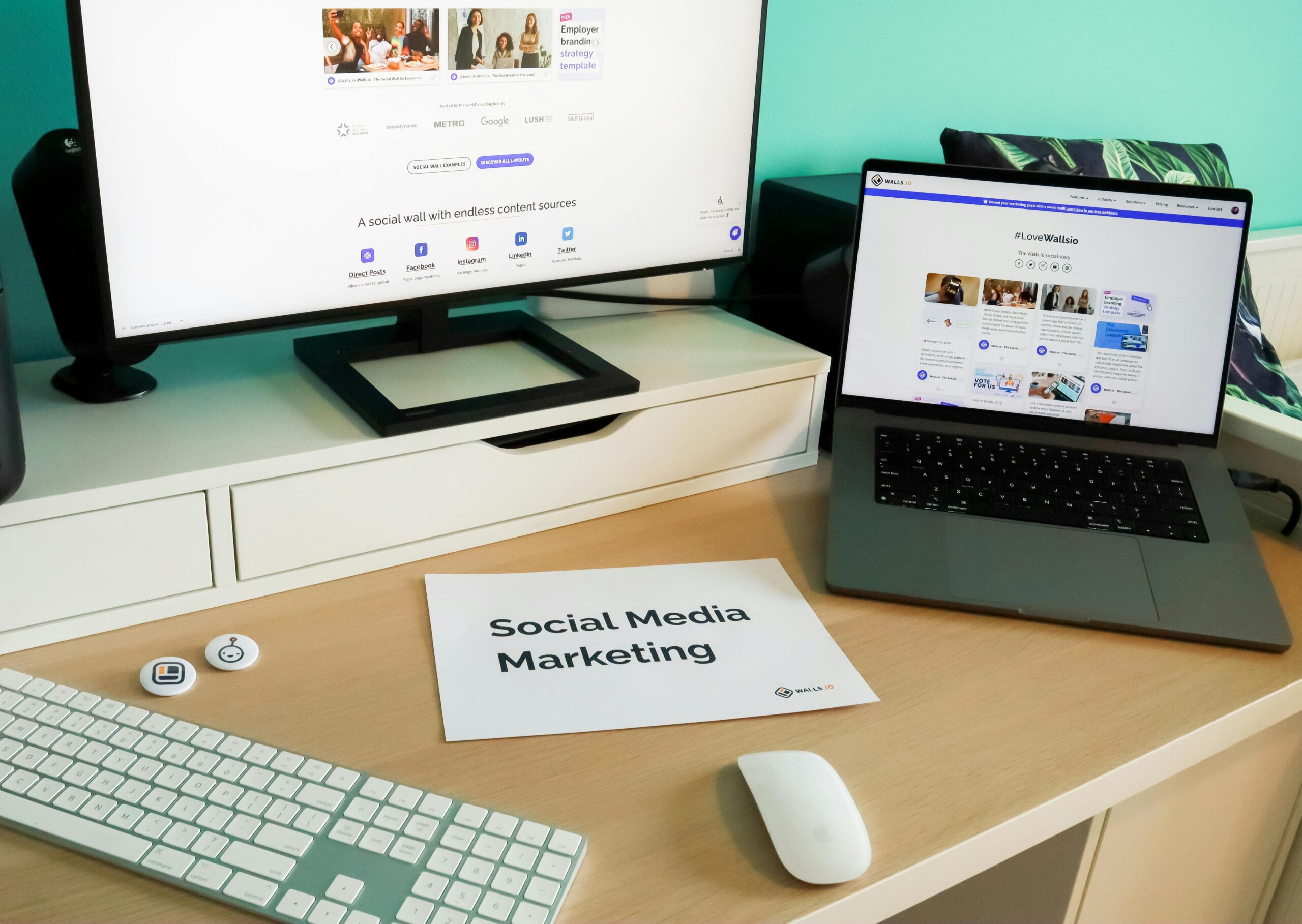 Social Media Managing